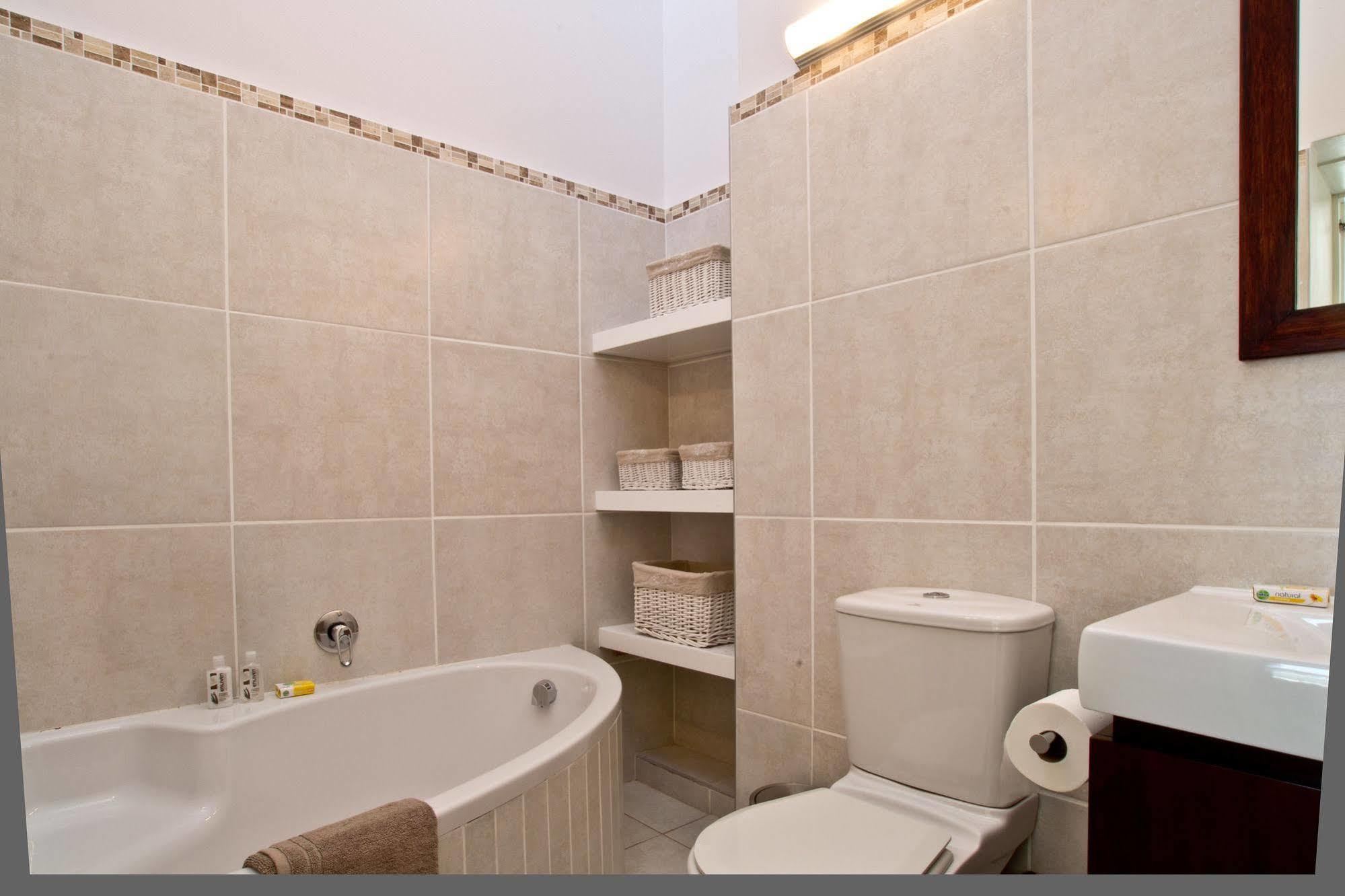D3 Sea Lodge - By Stay In Umhlanga Durban Luaran gambar